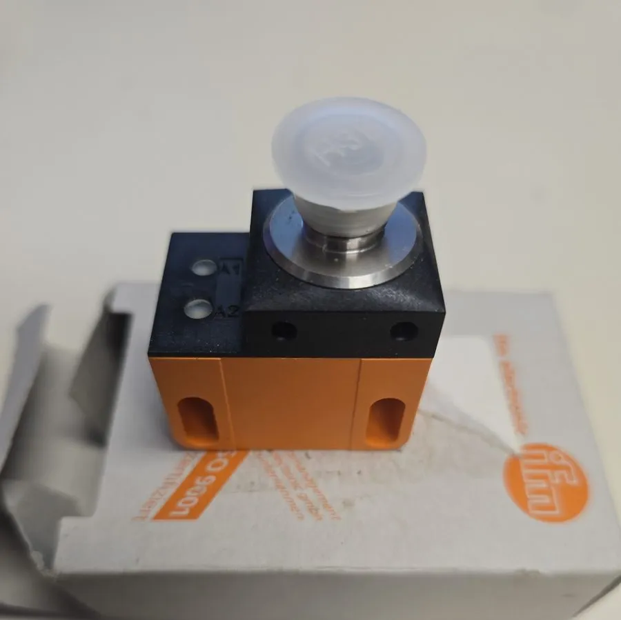 Датчик приближения IFM IN5327 Inductive Proximity Sensor 10-36VDC — фото лота 2