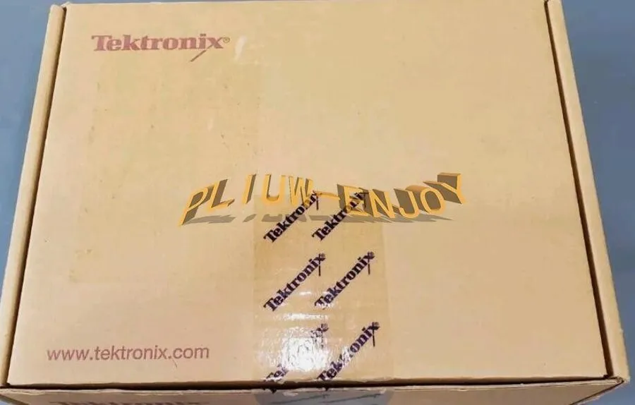 Осциллограф Tektronix TBS2074B 70 MHz, 4-Ch, 2 GS/s Digital Oscilloscope, 5 M