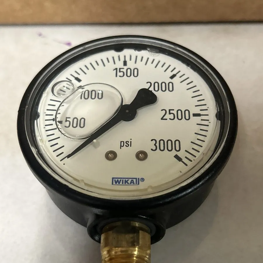 Трубопроводная арматура WIKA 9693807 COMMERCIAL GAUGE TYPE 113.13 5000PSI 1/4"NP — фото лота 1
