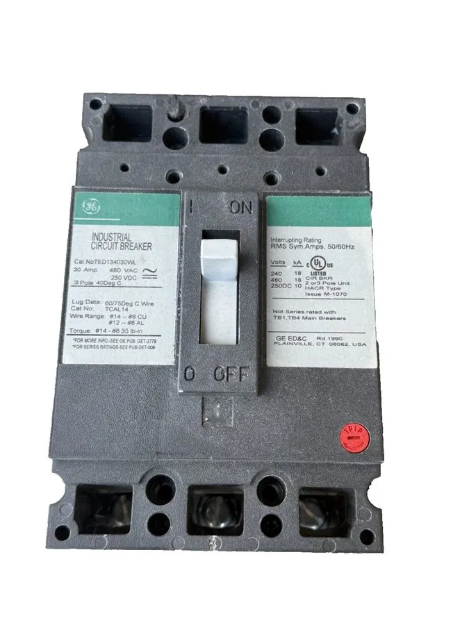 Автоматический выключатель GE TED134030 30A 3-Pole 480V AC E-Frame Circuit Break