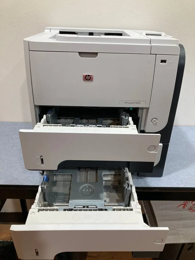 Лазерный принтер HP LaserJet P3015dn CE528A Workgroup Laser Printer TONER INCLUD