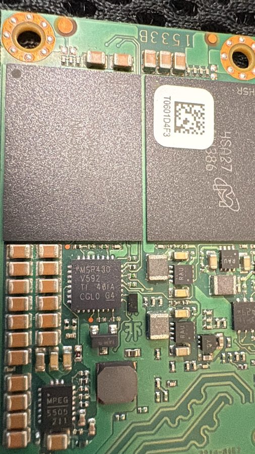 SSD-накопитель Micron M510 RealSso 400 mSATA 128GB SSD MTFDDAT128MAZ/031GMC — фото лота 2