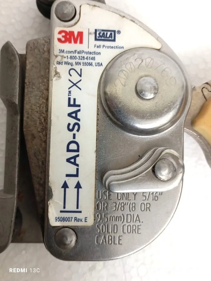 Складское оборудование SALA 3M Fall Protection model 6160030 Lad-saf X2
