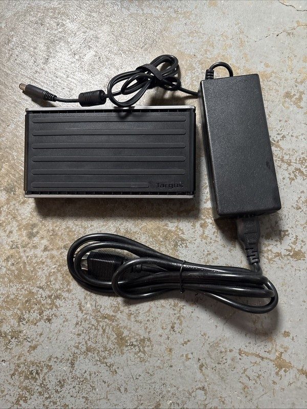 Док-станция Targus Universal 60W Dual Video 4K Laptop Docking Station(DOCK180USZ