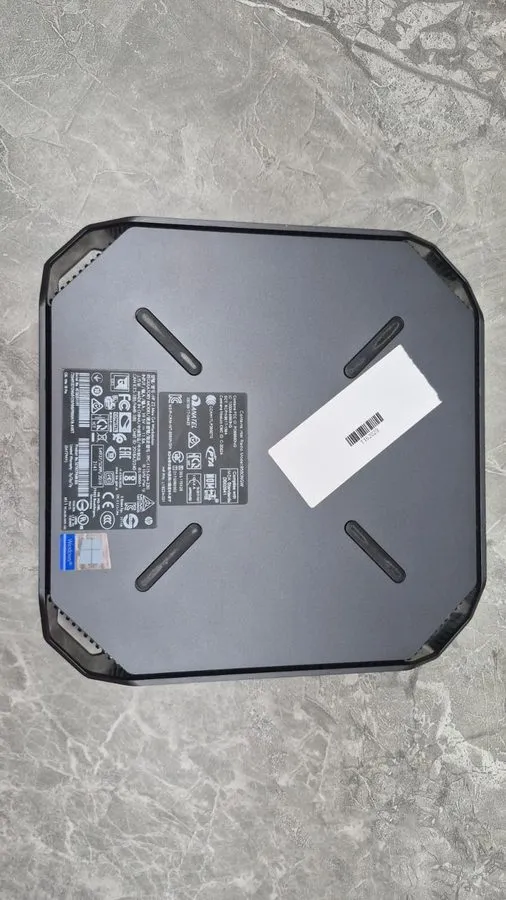 Сервер HP Z2 Mini G4 Workstation Intel Xeon E-2124G 16GB RAM 256GB NVMe- Black