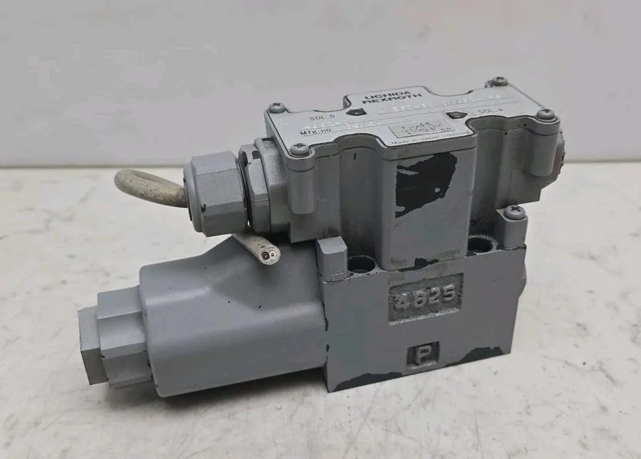 Электромагнитный клапан Uchida Rexroth 4WE6D-60M0/AG24NPS-952-0 Directional Sole