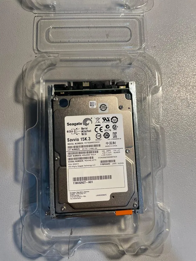 Жёсткий диск Seagate ST9300653SS 300GB 15K.3 2.5" 6Gbps Internal SAS HARD DRIVE