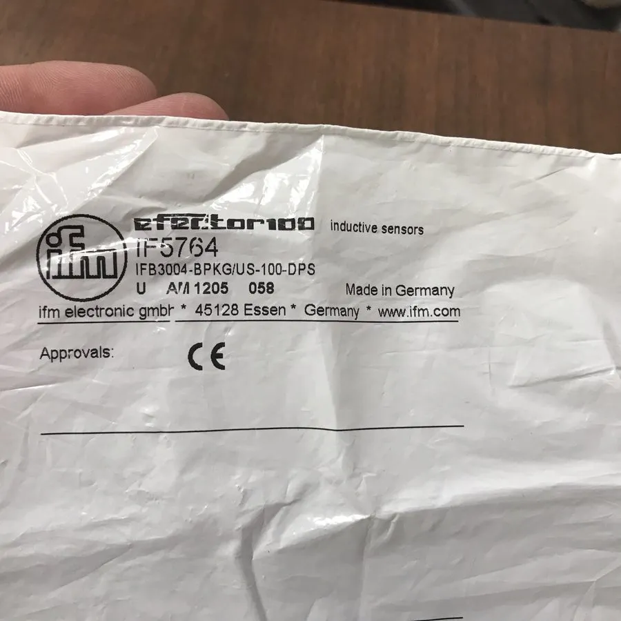 Датчик приближения Ifm IF5539 IFB3004-BPKG/US-100-DPS Inductive Proximity Sensor
