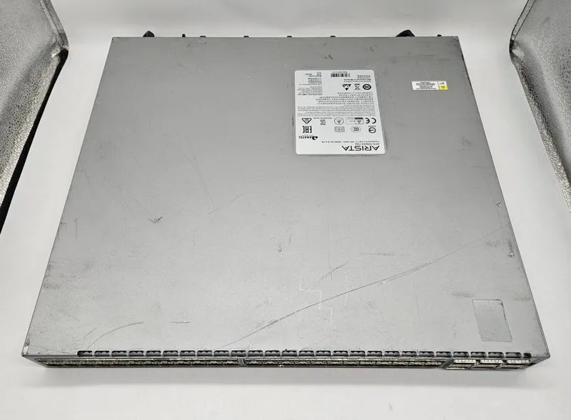 Коммутатор Arista DCS-7050SX-72Q 48-Port 10GbE SFP+ 4xQSFP Network Switch — фото лота 3