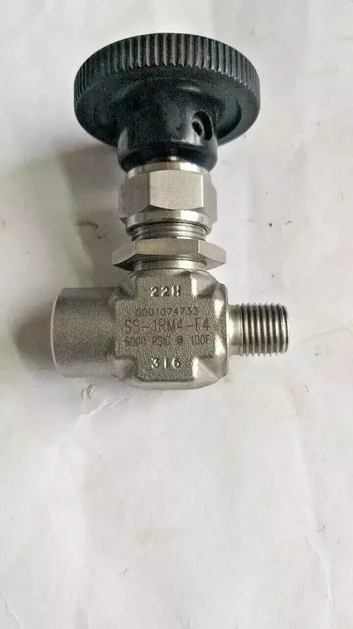 Клапан SS-1RM4-F4 Swagelok Needle Valve Shipping