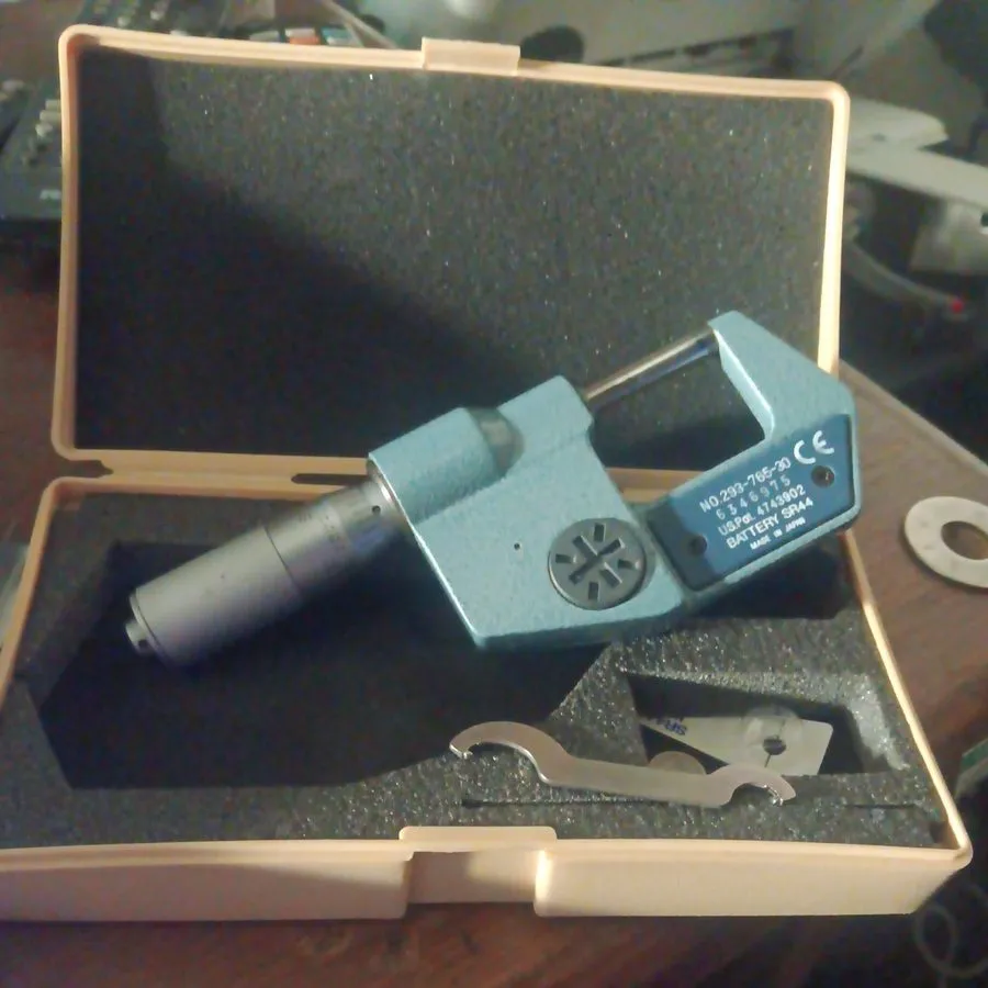 Микрометр Mitutoyo 0-1” Digital Micrometer No.293-765-30 With Wrench & Case. Wel — фото лота 1