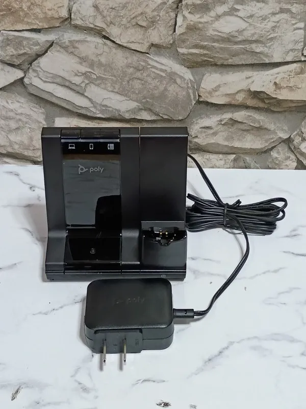 VoIP-шлюз Plantronics Poly W8200B Wireless Bluetooth Charger base and Headset