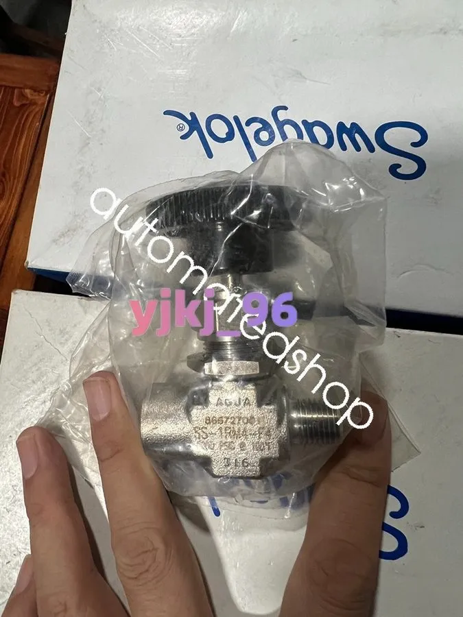 Клапан SS-1RM4-F4 Swagelok Needle Valve Shipping