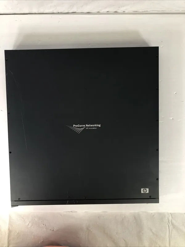 Коммутатор HP ProCurve (J8164A) 24 Port 10/100 PoE Ethernet Switch — фото лота 1