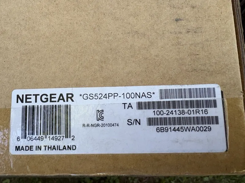 Коммутатор Netgear GS524PP-100NAS 24-Port Gigabit Ethernet High-Power PoE+ Unman