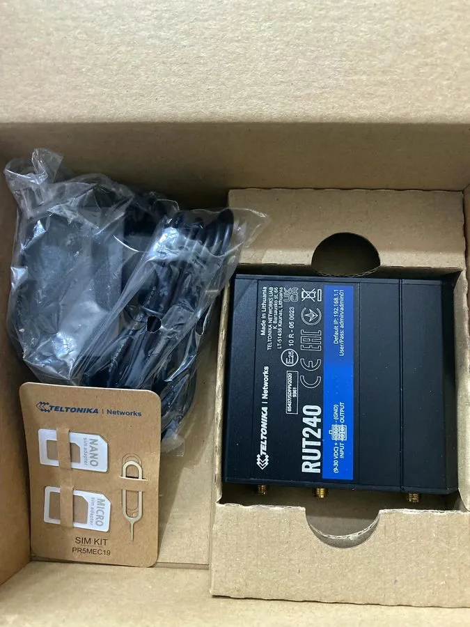 Маршрутизатор Teltonika RUT240 4G /LTE & Wi-Fi Cellular Router Verizon