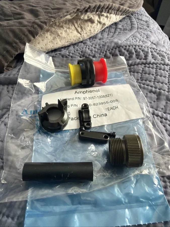 Разъём Amphenol C10-823955-008 Cylindrical Connector Kit 97-3057-1008 7 Pin Fema — фото лота 1
