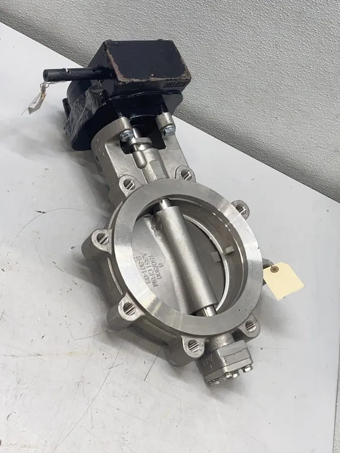 Клапан Milwaukee Valve 6" HP Series Butterfly Valve Lug Stainless Steel Gear HP1