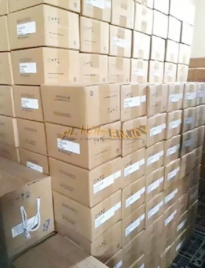 Серводвигатель YASKAWA SERVO MOTOR SGMGV-75D3A6C