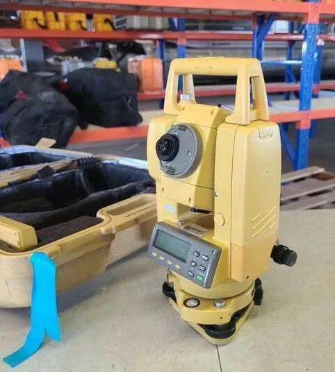 Тахеометр TOPCON GTS-225 SURVEYING TOTAL STATION