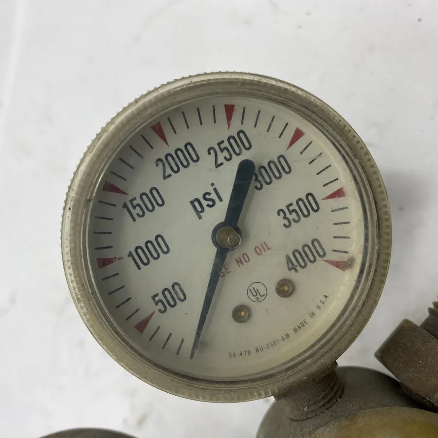 Трубопроводная арматура HARRIS MODEL 301-AR/CD60 COMPRESSED GAS REGULATOR W/ GAU