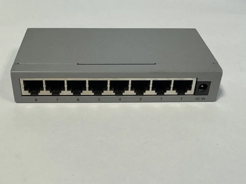 Коммутатор Allied Telesis AT-FS708LE-10 8 Port Ethernet Switch