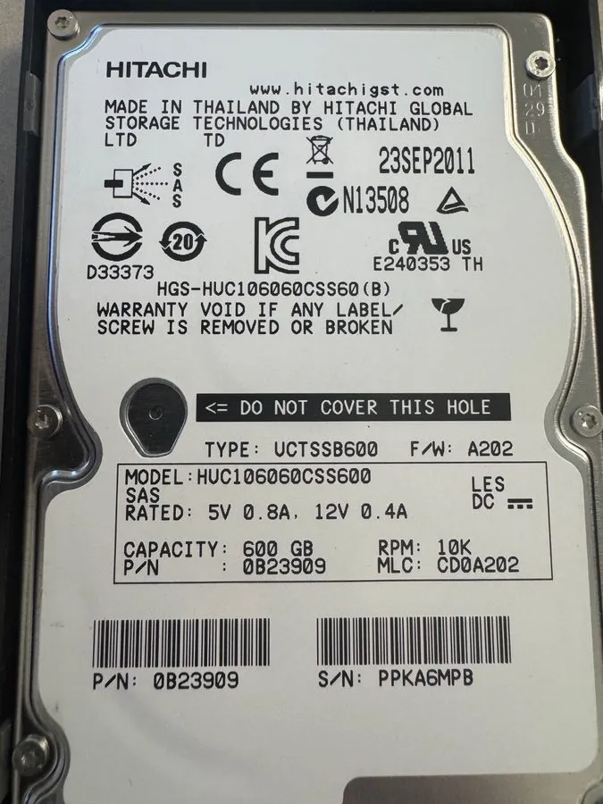 Сервер Hitachi HUC109060CSS600 600GB 10K SAS 2.5" 6Gbs HDD Server 0B23909
