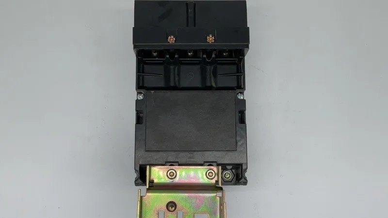 Автоматический выключатель Square D FCB34050 I-LINE Circuit Breaker 50A 480V 3-P