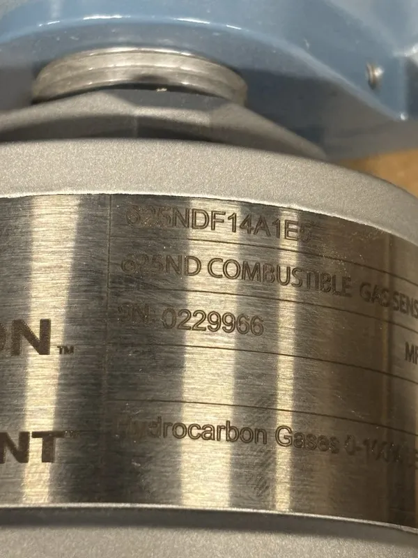 Газоанализатор Emerson Rosemount 925FGD Fixed Gas Detector — фото лота 2