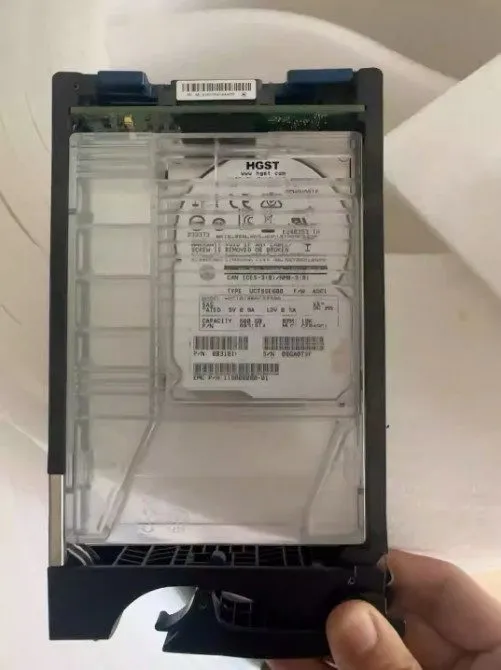 Жёсткий диск EMC VMAX 10K 20K 005050230 600GB SAS 2.5" to 3.5" HDD ENT Hard Disk