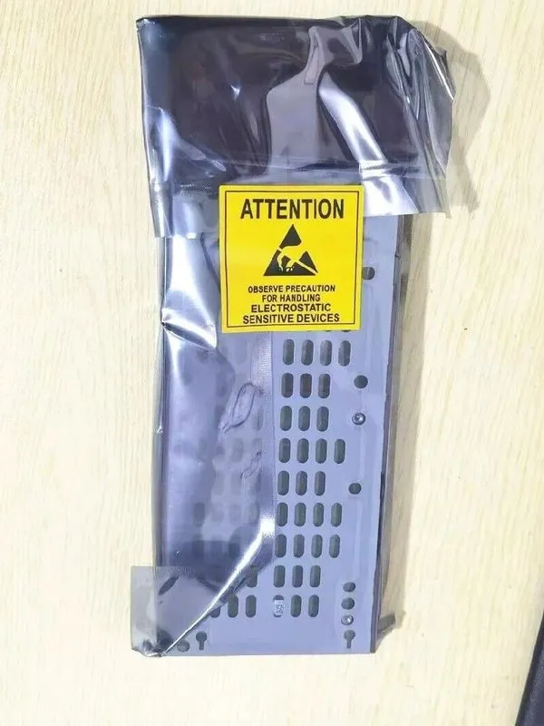 Жёсткий диск IBM 85Y6156 1.2TB 10K RPM 2.5inch 6Gbps SAS ST1200MM0007 HDD Hard D — фото лота 2