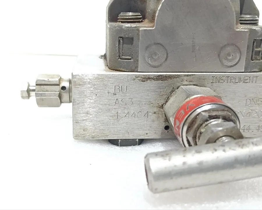 Датчик давления ROSEMOUNT 3051 CG4A02A1KS5I1M6 PRESSURE TRANSMITTER 7308667 / 08 — фото лота 1