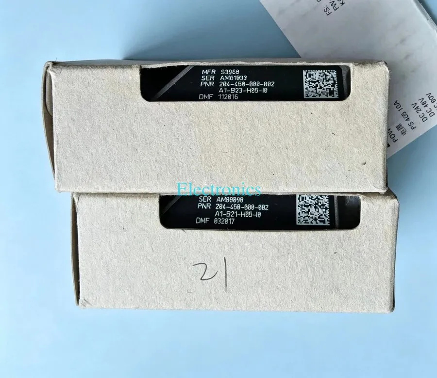Датчик приближения IQS450 Eddy current sensor signal conditioner