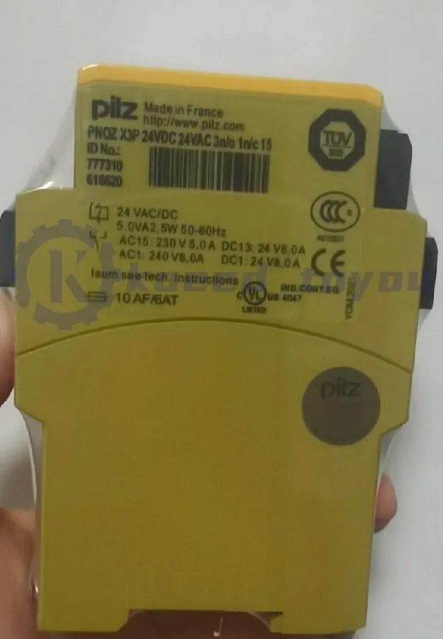 Реле безопасности PILZ PNOZ X3P 24VDC 3n/o 1n/c SAFETY RELAY