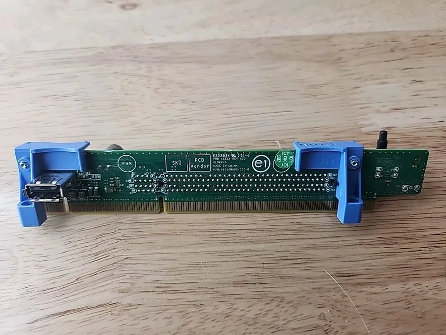 Райзер-плата Dell PowerEdge Server PCI-e Riser Card Dell P/N 01016WA00-000-G — фото лота 2