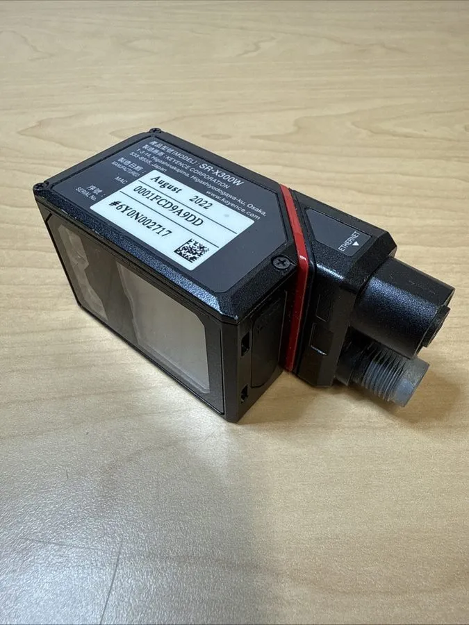 Датчик Keyence SR-X300W Laser Scanner Sensor Barcode Reader
