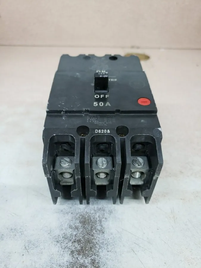 Автоматический выключатель GE TEY350 Circuit Breaker 3 Pole 50 Amp 480V Refurbis