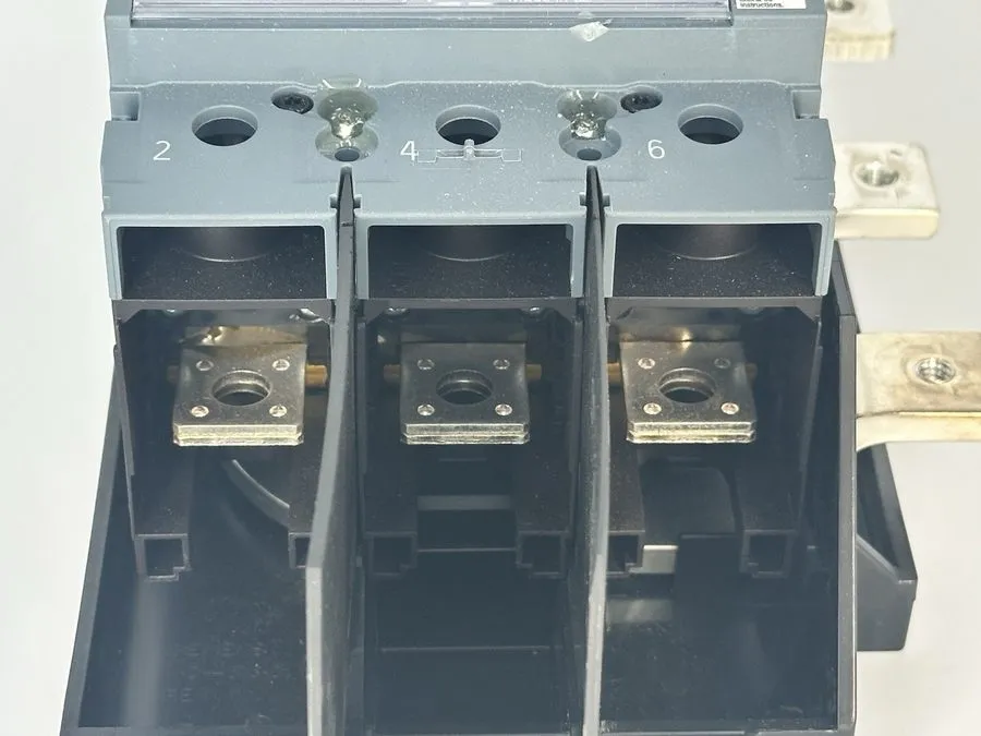 Автоматический выключатель Siemens 3VA5220-5EC31-0AA0 Circuit Breaker 200A 3-Pol — фото лота 2