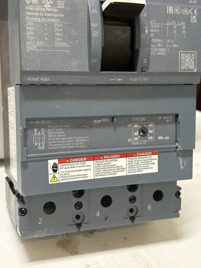 Автоматический выключатель Siemens 3VA5340-5EC31-0AA0 Bolt On Circuit Breaker 40 — фото лота 2