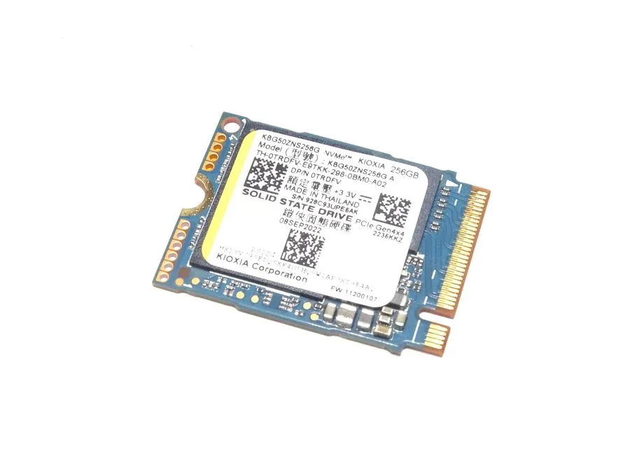 SSD-накопитель Kioxia Toshiba BG5 256GB KBG50ZNS256G SSD M.2 NVMe 2230 PCIe Gen4