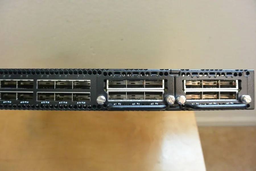Коммутатор EDGE-CORE 6700-32X-0-AC-F 32 QSFP 32x40GB / 104x10GB 40GBE ETHERNET S — фото лота 2