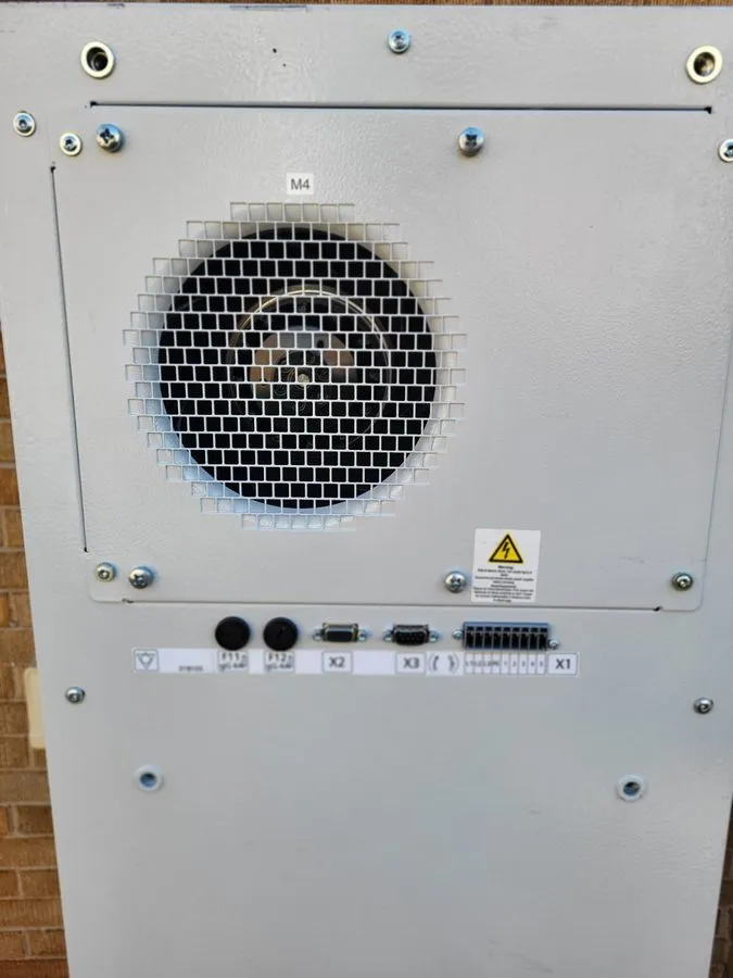 Монтажный шкаф RITTAL 3329540 ENCLOSURE AIR CONDITIONER, 9,383 BtuH, 400/460V AC