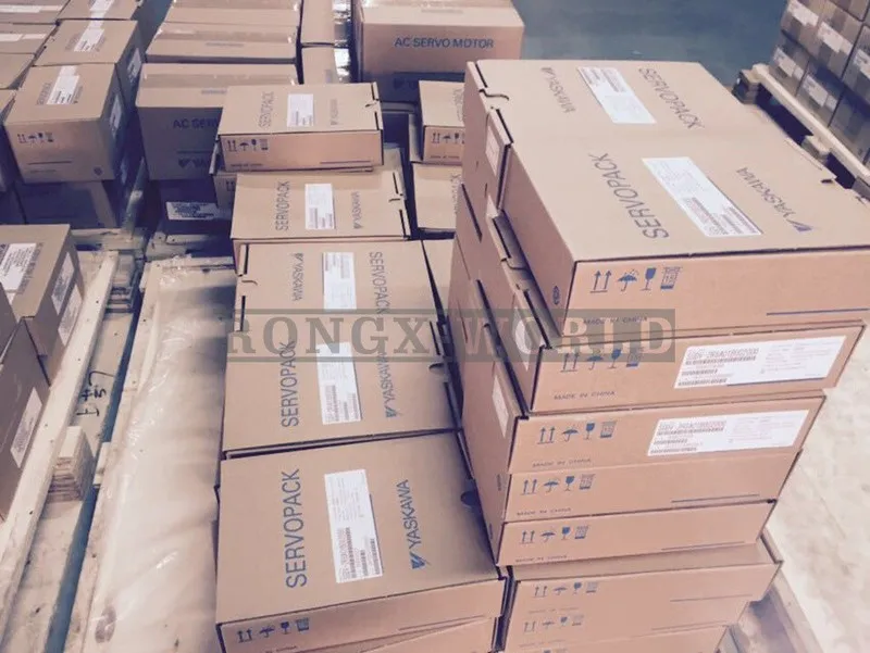 Серводвигатель YASKAWA SERVO MOTOR SGMGV-05D3W-YG14