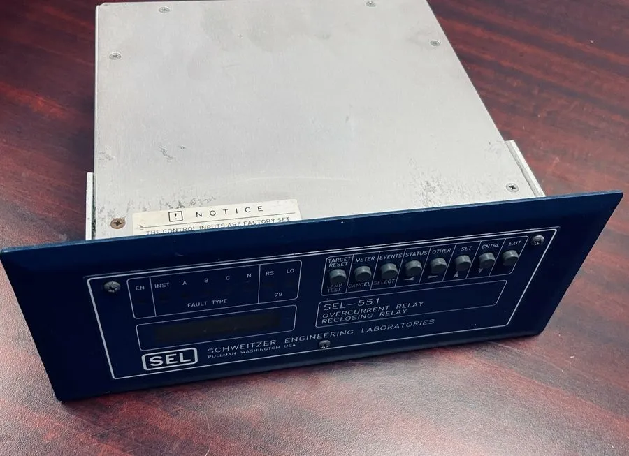 Реле защиты Ship SEL-551 OVERCURRENT RELAY RECLOSING 055100CX6X2X 220vdc