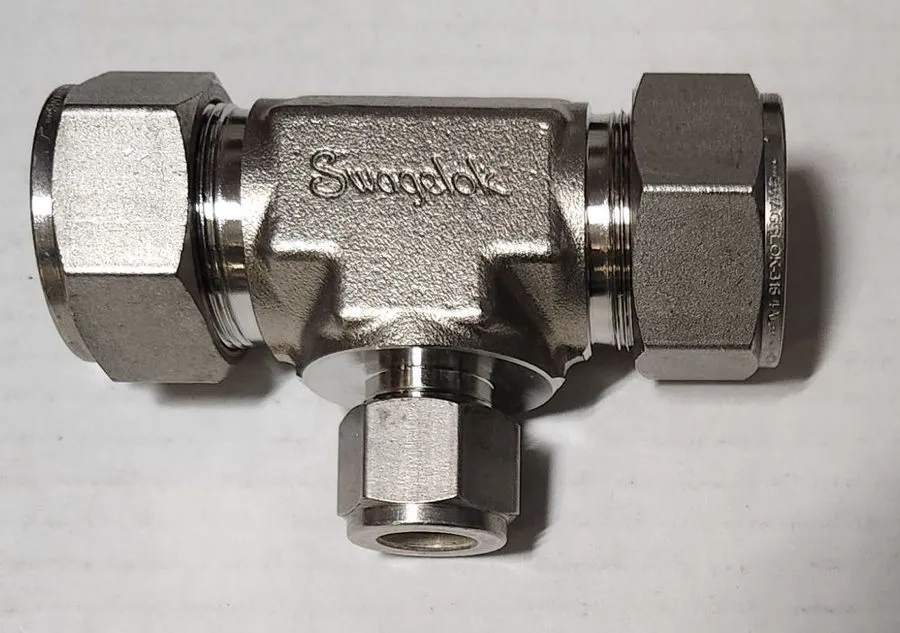 Фитинг Swagelok SS-1610-3-16-8 Stainless Steel Swagelok Tube Fitting FNSP