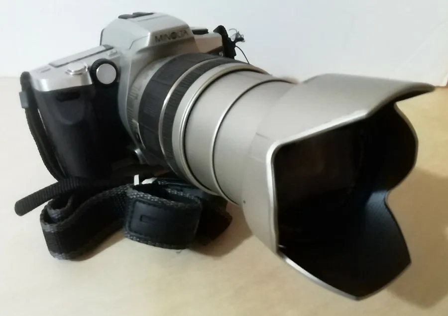 Объектив MINOLTA Maxxum 5 + TAMRON AF 28-200 SUPER ZOOM ASPHERICAL MACRO LENS MO
