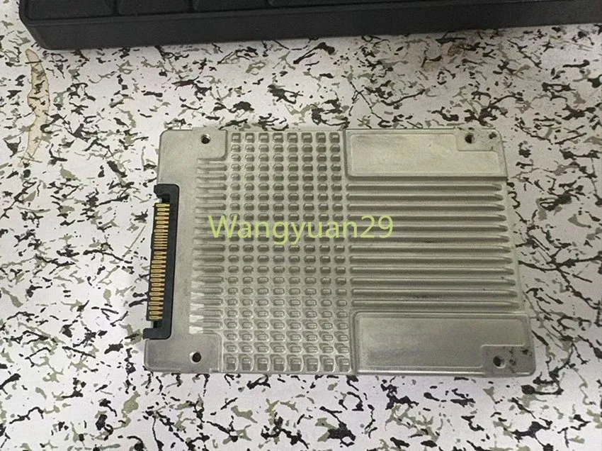 SSDPE2KX020T8P