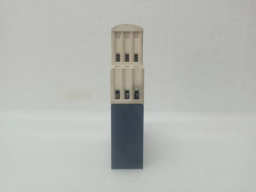 Реле защиты Telemecanique LT3SE00M Protection relay