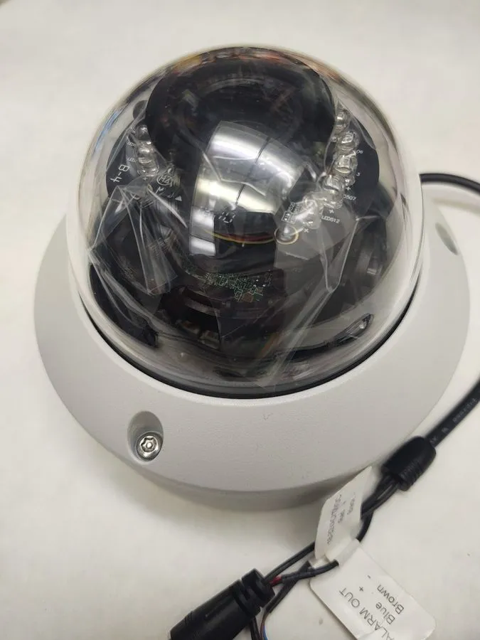 Камера Pelco FD5-IRV10-6 650 TVL Day/Night IR Outdoor Dome Camera, 2.8-10.5mm Le