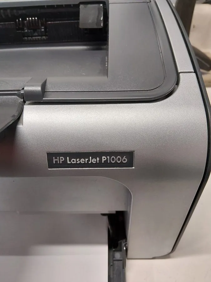 Лазерный принтер HP LaserJet P1006 Laser Printer in Great shape/ Low Page count